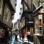 Minster View At Talbot Court, 아파트 *